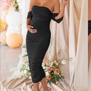 Purchased from Club London August 22,2022.  Wore once for babyshower